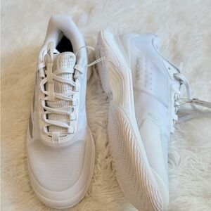 Adidas Women's Avacourt 2 Court Shoes